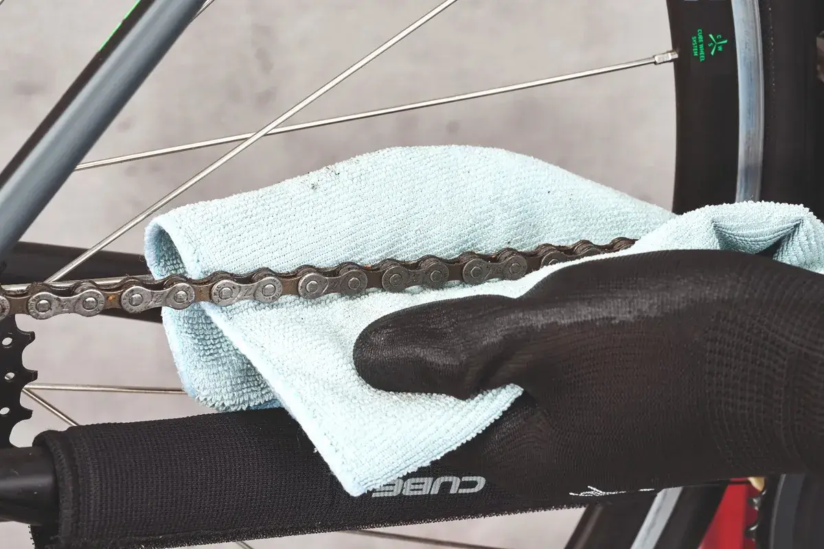 How to Clean Your Bike Chain at Home: A Simple Guide