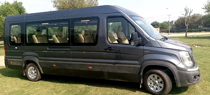 Everything You Need to Know About 10 Seater Car Rental